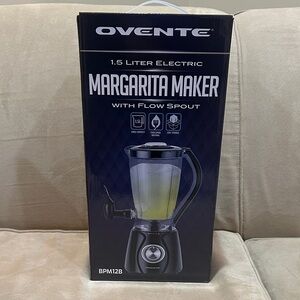Ovente 1.5L Electric Margarita Maker - Black